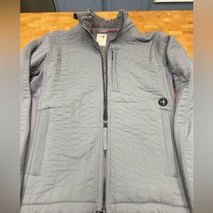 Relwen vertical insulator jacket